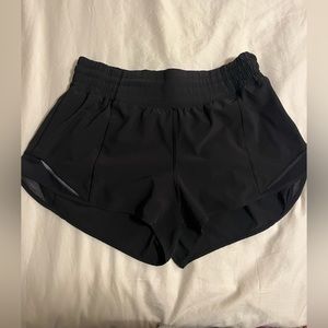 Lululemon Hotty Hot Lined Shorts Black